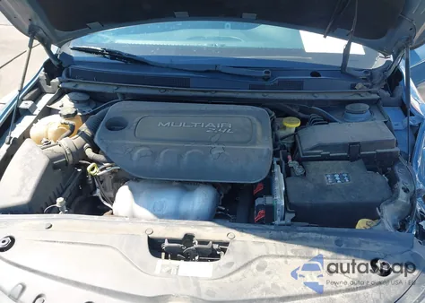 2015 Chrysler 200 S z USA, uszkodzony, nr VIN 1C3CCCBB4FN670400